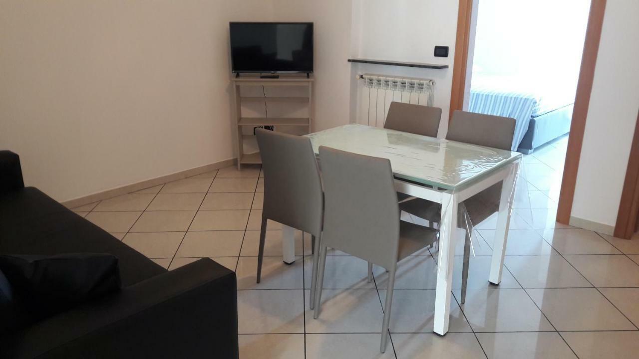 Residenza Leonarda Apartment Vado Ligure Exterior foto